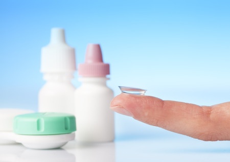 Czy po zabiegu laserowej korekcji wzroku mogę nosić soczewki kontaktowe?