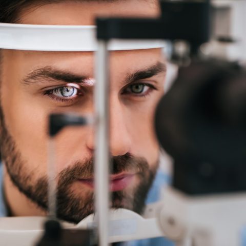 Zaćma – kiedy trzeba powtarzać zabieg?