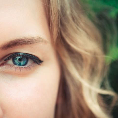 Okulary czy soczewki kontaktowe?