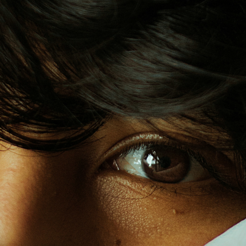 Mroczki przed oczami – przyczyny, objawy i leczenie