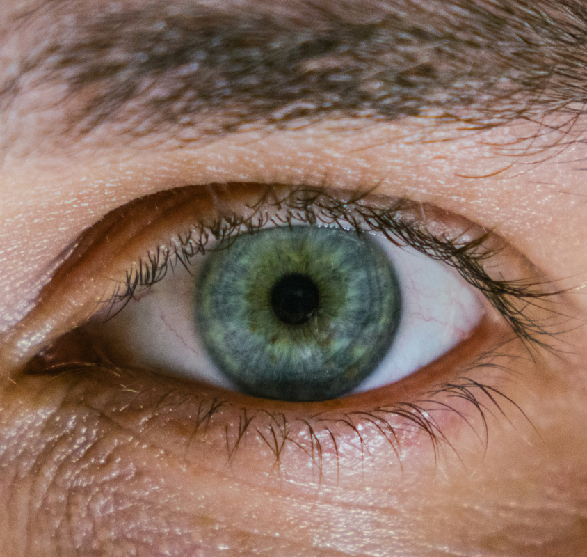 Opuchnięte oczy – przyczyny i sposoby leczenia