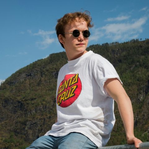 Światłowstręt – przyczyny i objawy światłowstrętu