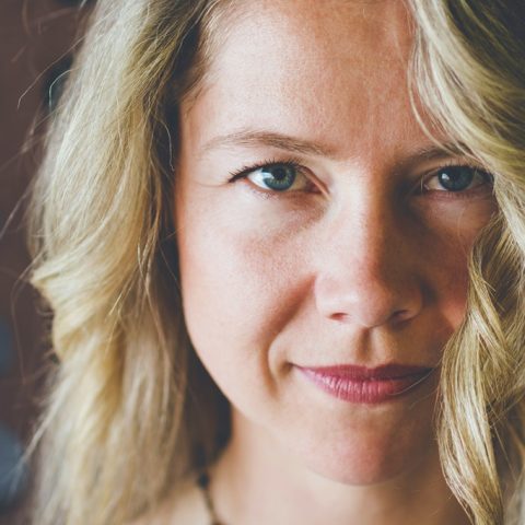 Czy sól fizjologiczną można wpuszczać do oczu